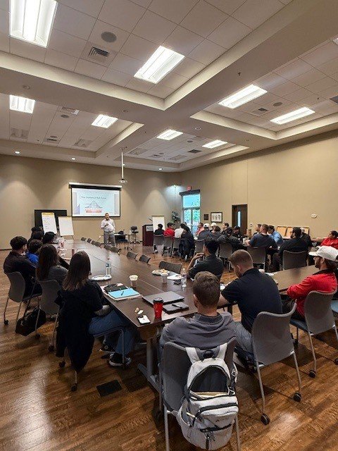 Rick Ornelas leading an advisory engagement
